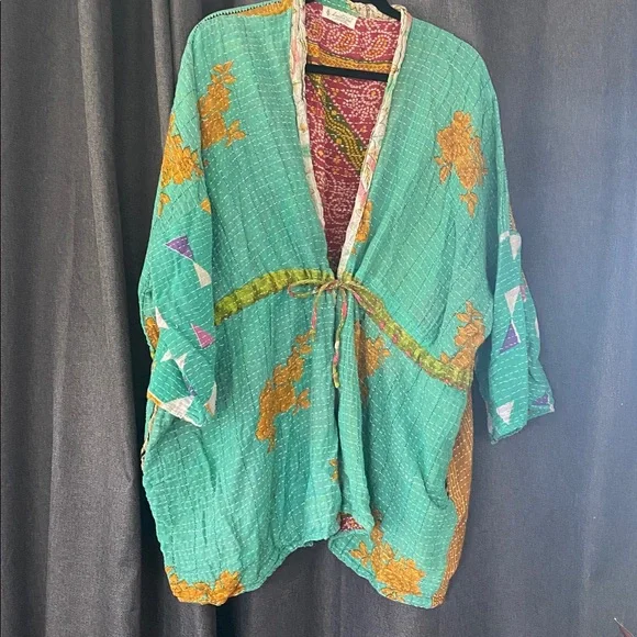 Kantha Bae Shortie Kimono - Picture 1 of 4